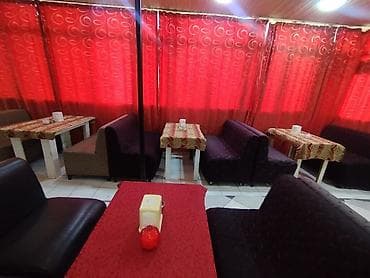 klassik divan: Kafe restoran ücün 10 dəst divan . Ölcu 1. 20 sm 2 divan 1 masa — 2