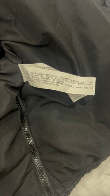 zara xs: Zaradan alınıb az geyilib .İdeal vəziyyətdədir .8.9 yaş uşağa uyğun — 2