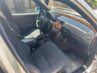 neodim maqnit: Mercedes-Benz C 230: 2.3 l | 1996 il Sedan — 4