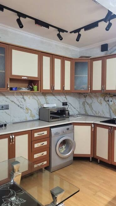 kiraye evler neftciler qarayev: Nizami rayonu,Neftciler metrosu erazisinde 220 ve 210 sayli mektebin — 10