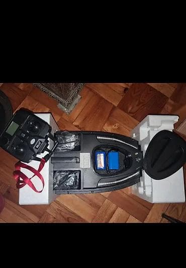 Gəmiricilər: Uzaqdan idarə olunan yem daşıyan qayıq (bait boat) - İki bölməli yem — 1