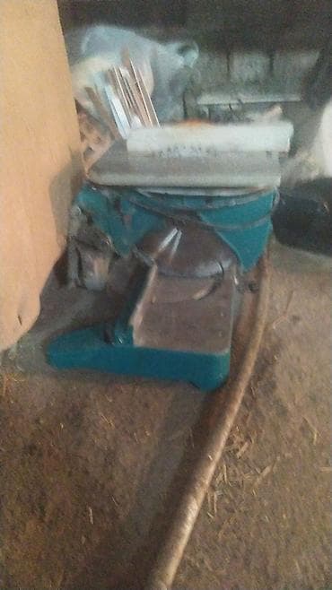 Aşağıdakı elektrikli stolüstü ağac emalı dəzgahı təqdim olu - Tip