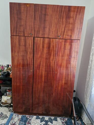 kiçik dolab: Açılan, 2 qapılı Düz dolab, Qarderob, paltar dolabı — 1