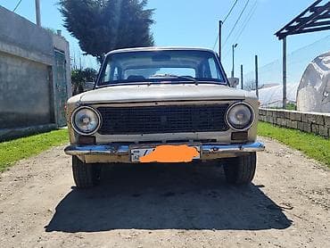 VAZ 2101 “Jiquli” sedan - Kuzov: 4 qapılı sedan, krem rəng -