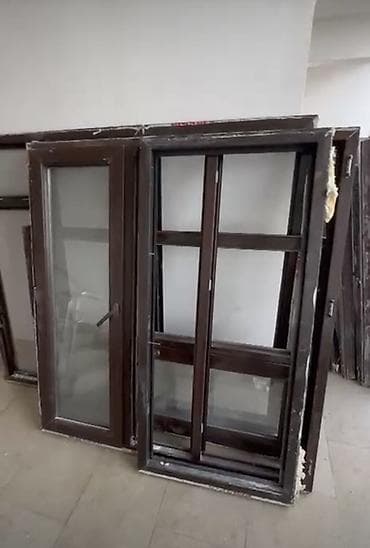 Двери и комплектующие: Б/у Двухкамерное Пластиковое окно, Ширина: 153 см, Длина: 163 см — 1