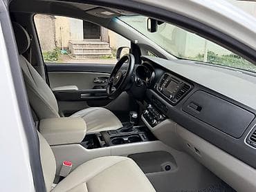 05 masin sekilleri: Kia Carnival: 2.2 l | 2017 il Van/Minivan — 4
