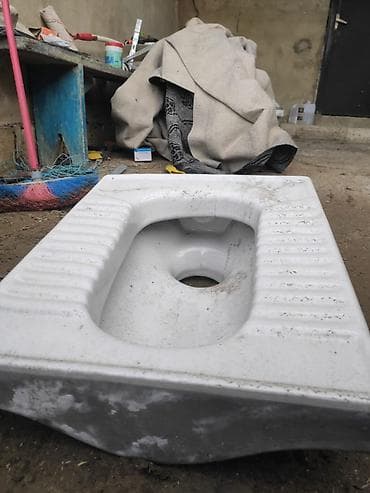 Siyirmə qapılar: İşlənmiş Plastik qapı 75x220 sm Çərçivə ilə, Zəmanətli, Ödənişli quraşdırma, Ünvandan götürmə — 2