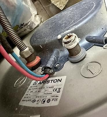 Məişət texnikası: Ariston elektrik su qızdırıcısı (qazan) – T’SHAPE 100 QB EE Texniki — 2