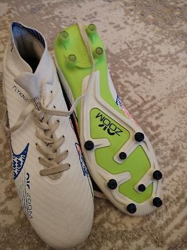 butslar 42: Butslar Nike, Ölçü: 42, Yeni — 1