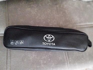 qeza nisani: Toyota avtomobil üçün yol təhlükəsizliyi dəsti Məzmun: - Qara rəngli — 3