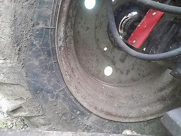 maşin tekerleri: Satılır: 1025. Arxa traktor təkər komplekti (disklə birlikdə) - Ölçü — 3