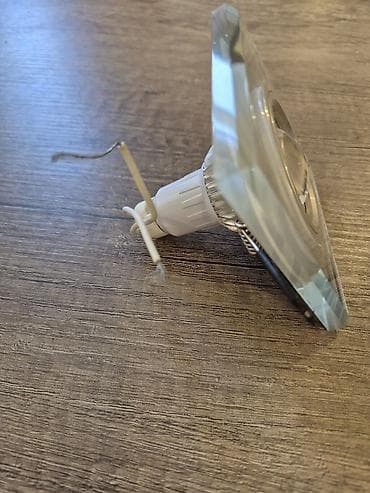 led lamp: Tavan spot lampaları (2 ədəd dəst) 1) Şüşə kvadrat korpuslu LED spot — 1