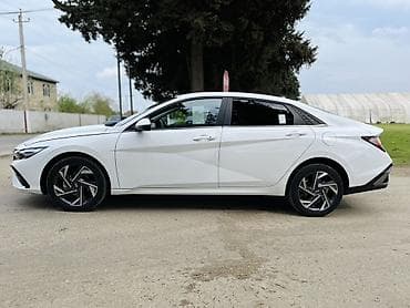 kredit masin ucuz: Hyundai Elantra – ağ rəngli, müasir dizaynlı sedan - Xarici görünüş — 8