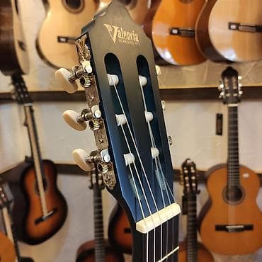 gitara temiri: Klassik gitara Valencia VC204TBU Üst:Sitka Spruce Qol: Ebonized — 4