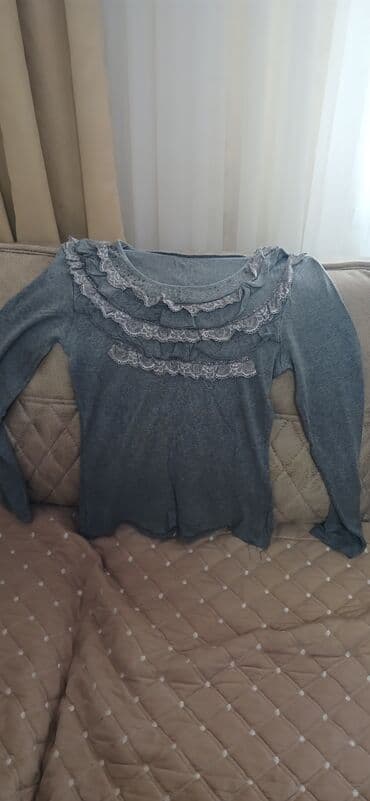 ikinci əl uşaq əşyaları: Ikinci əl geyimlər yaxşi vəziyətdə. yer biri 5 manat .ünvandan — 6