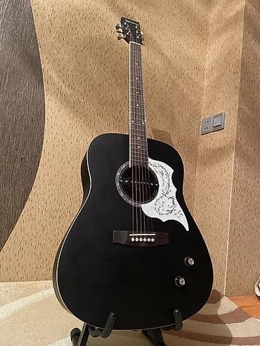 gitara: Ideal veziyyetde Estetik gozel Seslenmesi gozel Simleri teze Yamaha — 2