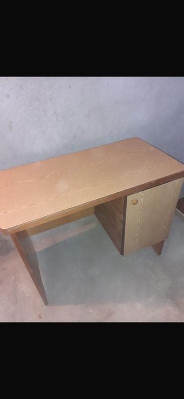 bağ stol: Düz masa, Stulsuz, Polkalı, Siyirməsiz, Teksturalı laminat — 1