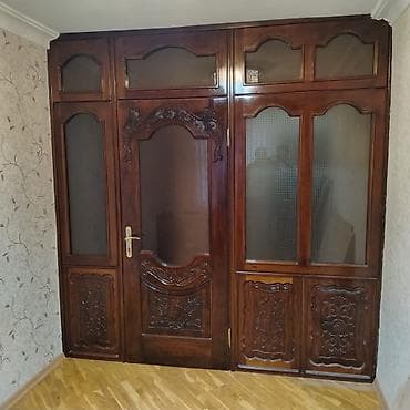 Taxta bölmə qapı dəsti -Təbii qoz ağacındandır, laklanıb Ortada açılan lalafo.az -da Taxta bölmə qapı dəsti -Təbii qoz ağacındandır, laklanıb Ortada açılan