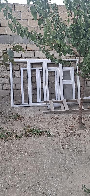 qapi ustu asmalar: Plastik pəncərəler iksi birlikde 150m biri boyuk biri biraz kicik — 2