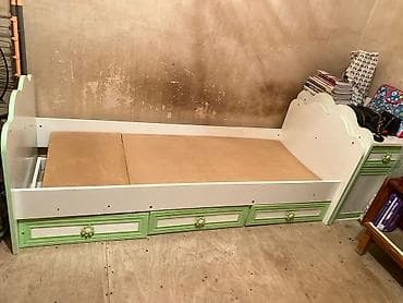 Oğlan və qız üçün, İşlənmiş, Çarpayı, Bazasız, Matrassız, Siyirməli