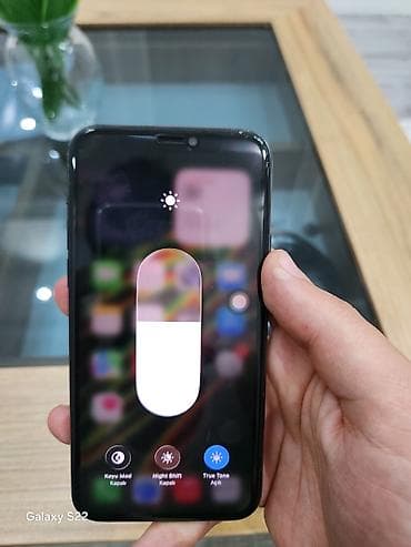 usb kabel iphone: IPhone 11 Pro, Matte Midnight Green, Simsiz şarj — 6
