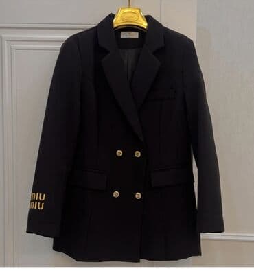 Miu miu pencek baha alnib m/L olcu 30 azn real aliciya endirim ederem