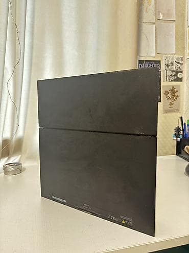 pixel 4: PlayStation 4 Fat satılır. Konsol tam işlək vəziyyətdədir və heç bir — 4