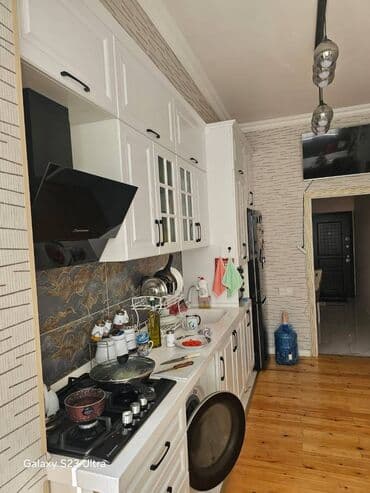 Трюмо: 3500 manata satılır Yataq otağı-2 nəfərlik yataq,paltar dolabı,2 ədəd — 7