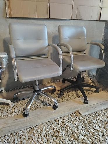 Офисные столы: С колесиками, Рукояти регулируются, Кожа — 7