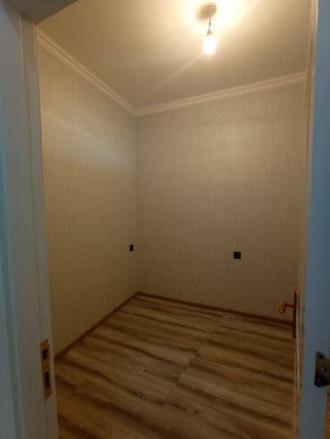 mingecevirde 3 otaqli evler: Qaraçuxur qəs., 3 otaqlı, Yeni tikili, 60 kv. m — 3