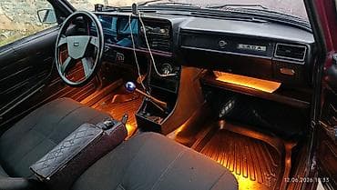 vaz 2106 abilsofka: Lada 2107, tünd albalı rəng. Klassik kuzov dizaynı, xrom ön və arxa — 5