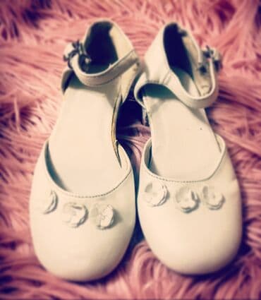 Donlar: Ayaqqabi 27 olchude(stelka 18sm), bir balaca deffekti var — 5