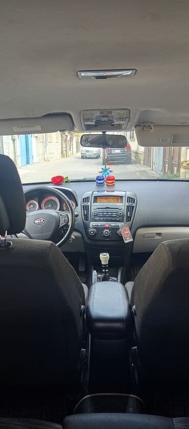maşın satışı ucuz: Kia Ceed: 1.4 l | 2009 il Hetçbek — 5