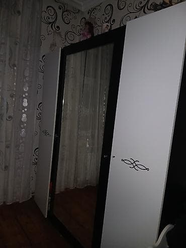 İkinəfərlik çarpayı, Dolab