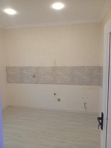 Bakı, 3 otaqlı, Köhnə tikili, m. Azadlıq Prospekti, 100 kv. m