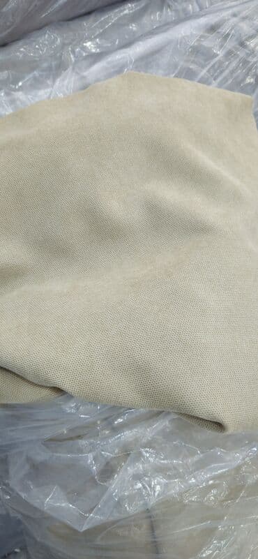 Bej rəngdə toxuma parça - Material: sıx toxunmuş, xırda naxışlı