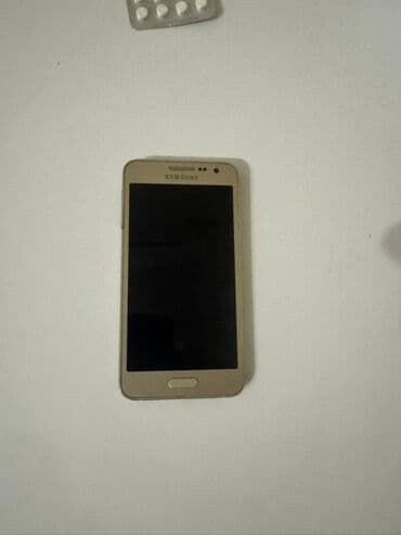 samsung gt e1360: Samsung Galaxy A3, rəng - Qızılı, Sensor — 1