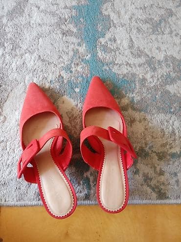 Basanoşka və səndəllər: ZARA WOMAN qadın ayaqqabısı - Model: mules tipli, nazik dabanlı — 1