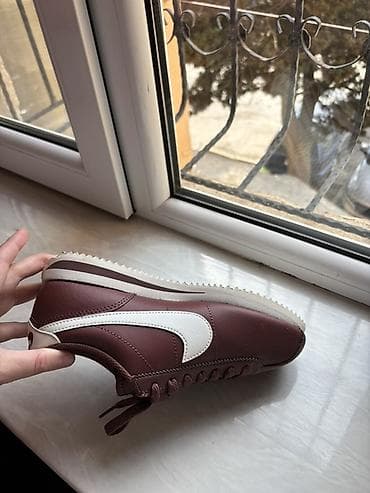 kofta kişi: Oriqinal Nike razmer 36.5 Baha alinib sadece razmer uygun gelmir deye — 3