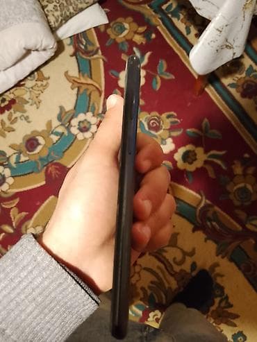 sd kart telefon: Samsung Galaxy A10 - Ekran: damcı formalı çentikli, toxunmaya həssas — 4