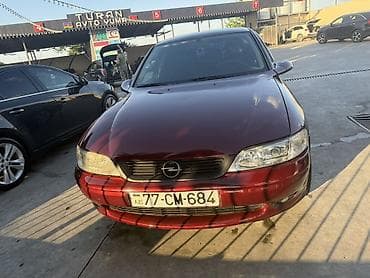 Opel Vectra: 1.8 л | Хэтчбэк — 2