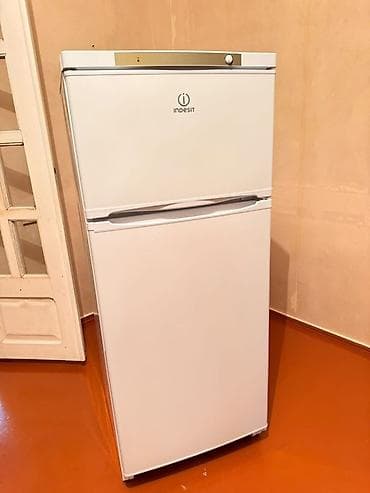 indezit: İşlənmiş 2 qapılı Indesit Soyuducu Satılır, rəng - Ağ — 5