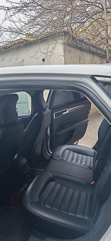 fort fujun: Ford Fusion: 2 l | 2017 il 91000 km Sedan — 6