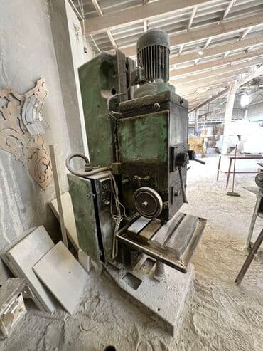 Metall emalı üçün şaquli dəzgah – 2H135 Məhsulun təsviri: - SSRİ