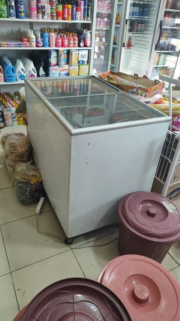 Şüşəli dondurucu