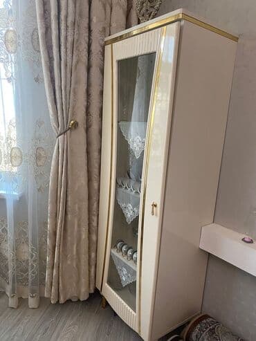 kiraye evler yeni: Açılan, 1 qapı Düz dolab, Servant — 2