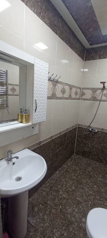 17 ci mikrorayon: Dədə Qorqud 3 otaqlı, 130 kv. m, Kredit yoxdur — 12