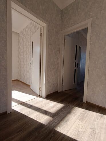 20 yanvarda satılan evlər: 3 otaqlı, 110 kv. m, Kredit yoxdur, Yeni təmirli — 11