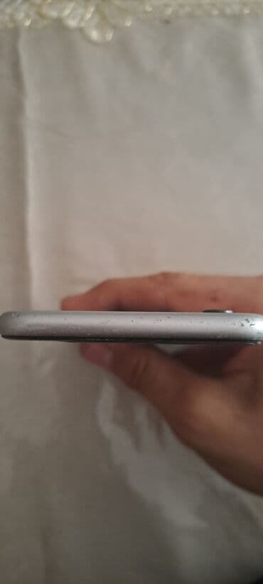 klaviatura sekilleri: IPhone 6, Серебристый, Битый — 4