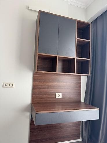 Sifarişlə ofis mebeli: Düz masa, Stulsuz, Polkalı, Siyirməli, Teksturalı laminat — 1